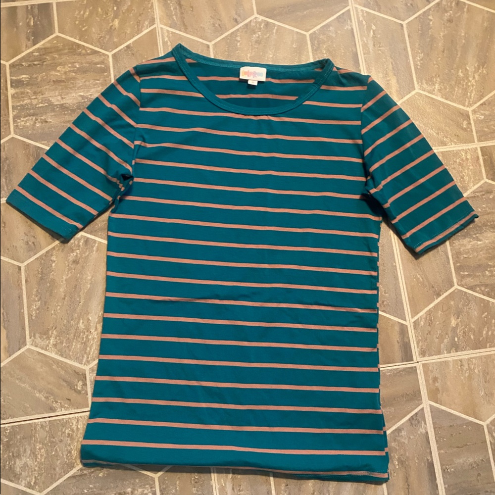LulaRoe shirt
